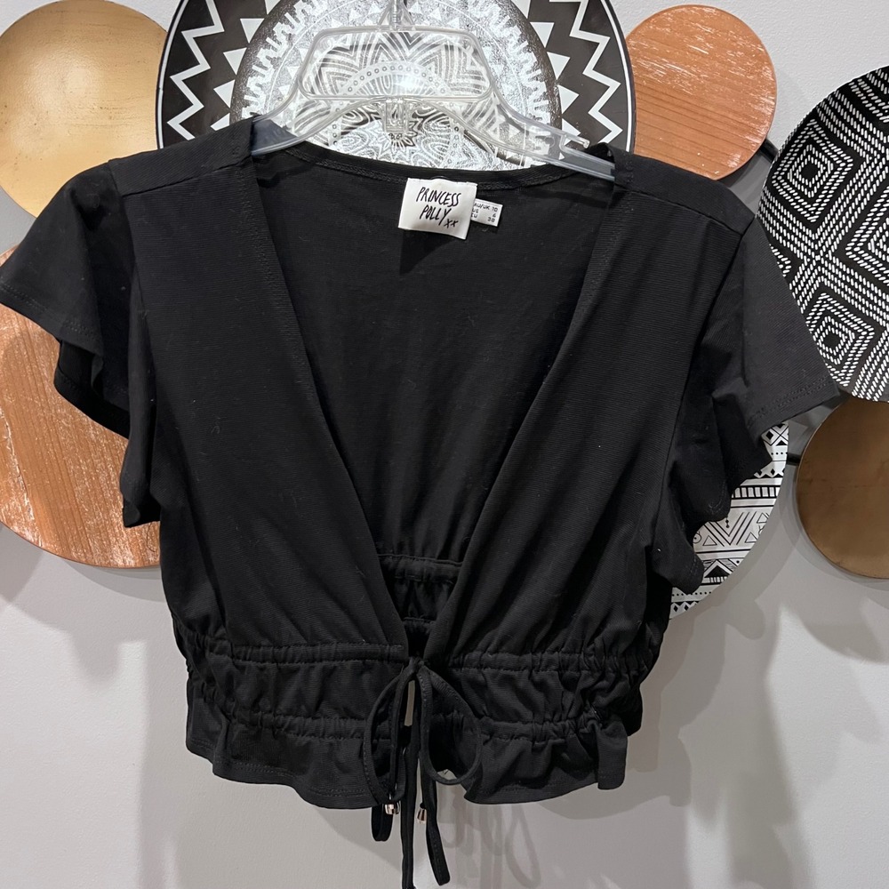 Princess Polly Black V-Neck Flutter Sleeve Smocked Tie Front Crop Top Size 6